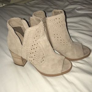 New unworn peep toe booties